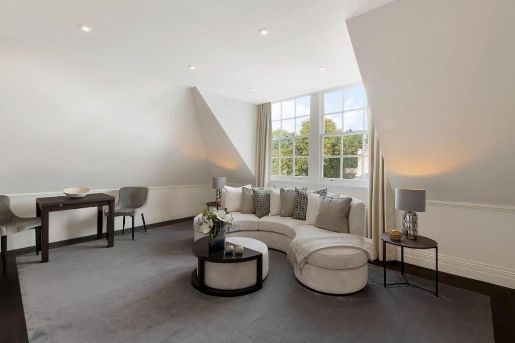 Wonderful Knightsbridge Apartment By Harrods London Exteriör bild