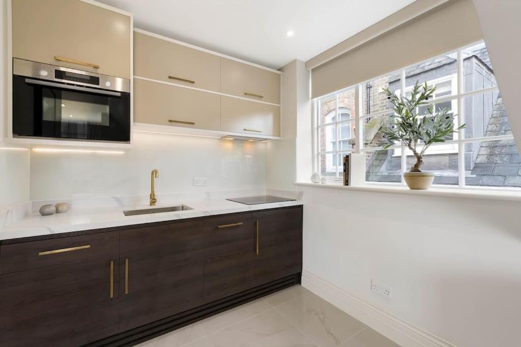 Wonderful Knightsbridge Apartment By Harrods London Exteriör bild